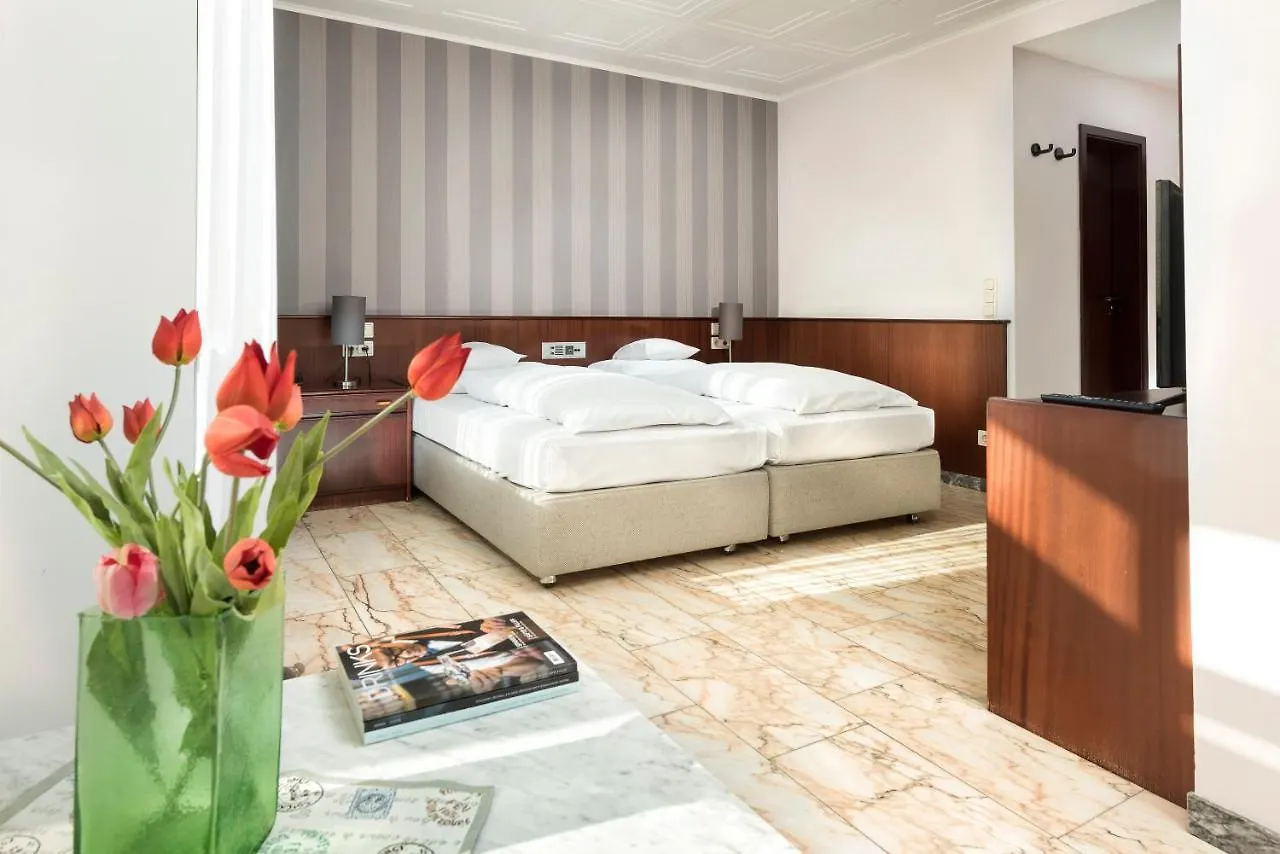 ****  Hotel Harheimer Hof Frankfurt am Main Germany